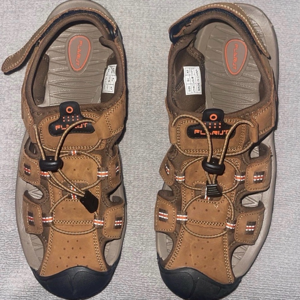 Mens Hiking Sandals